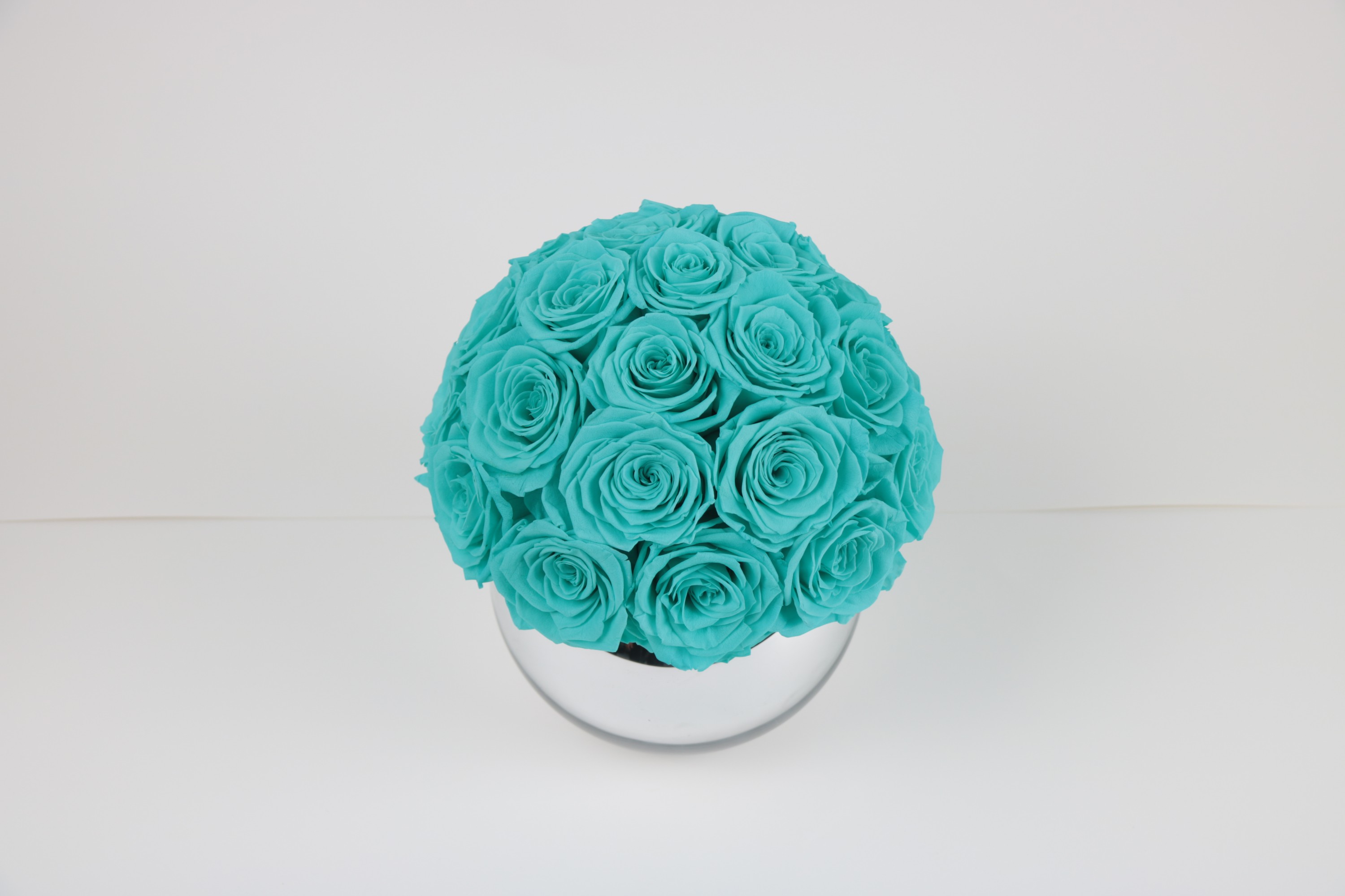 25 roses with glass vase (4)